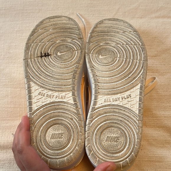 Nike Court Borrow Low Top - Picture 5 of 6